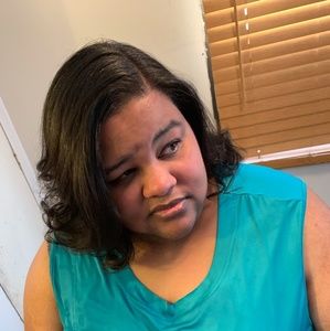 Meet your Posher, Latoya